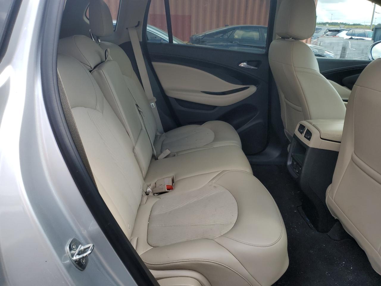 LRBFXBSA0JD054432 2018 Buick Envision Preferred