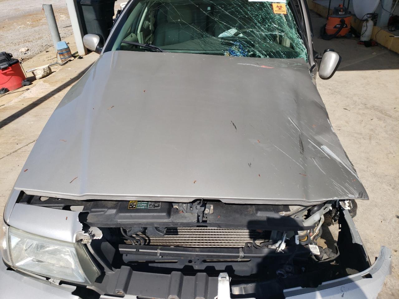 2MEFM74W75X618686 2005 Mercury Grand Marquis Gs