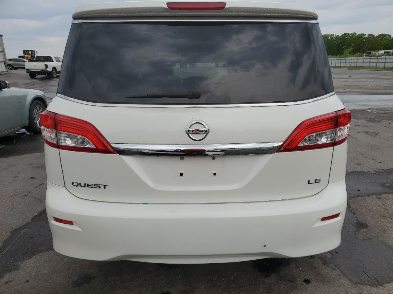 JN8AE2KP1E9102247 2014 Nissan Quest S