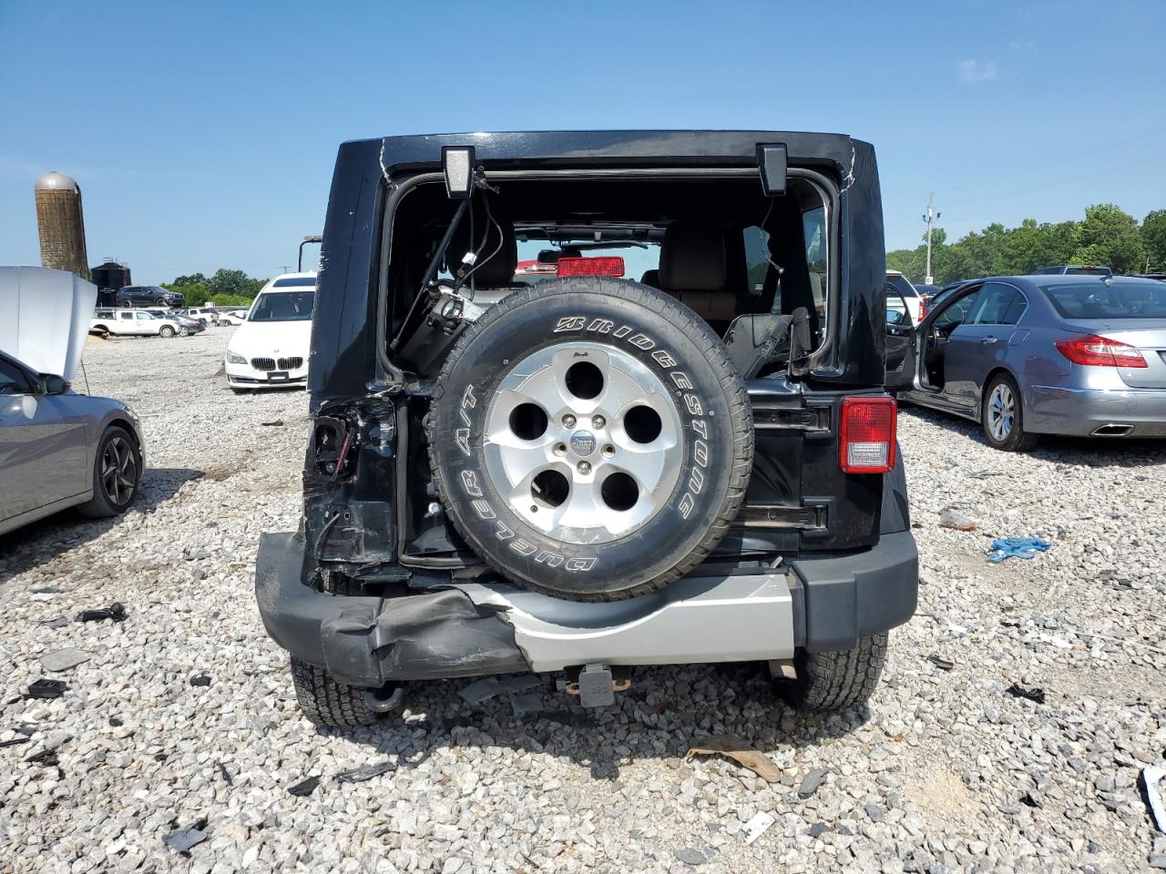 1C4BJWEG4DL582817 2013 Jeep Wrangler Unlimited Sahara