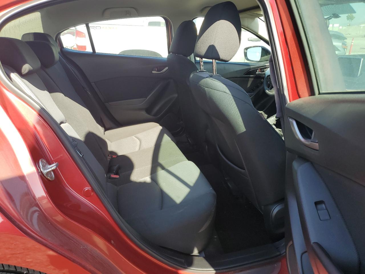 3MZBM1T71GM322002 2016 Mazda 3 Sport