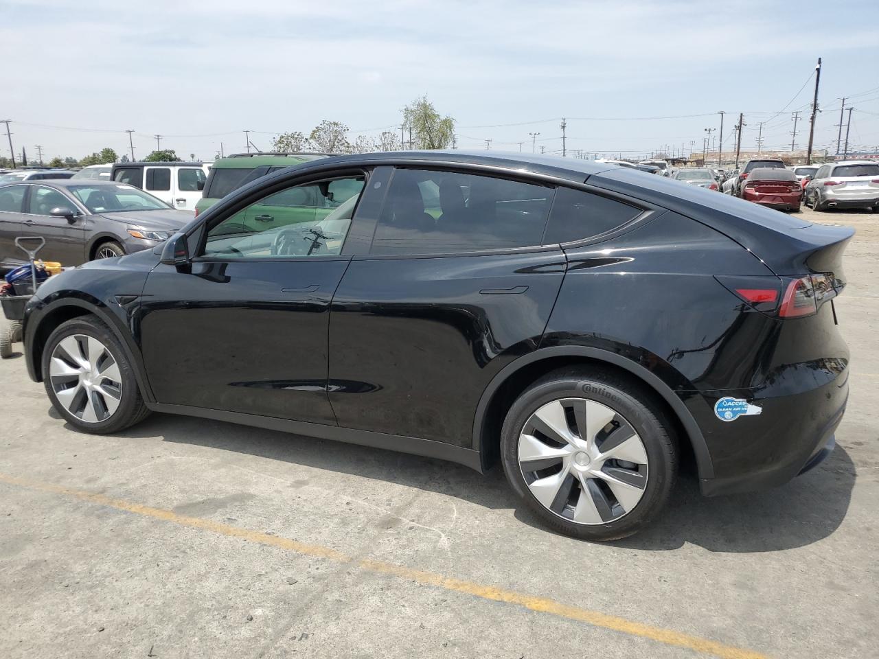 5YJYGDEE2MF243763 2021 Tesla Model Y