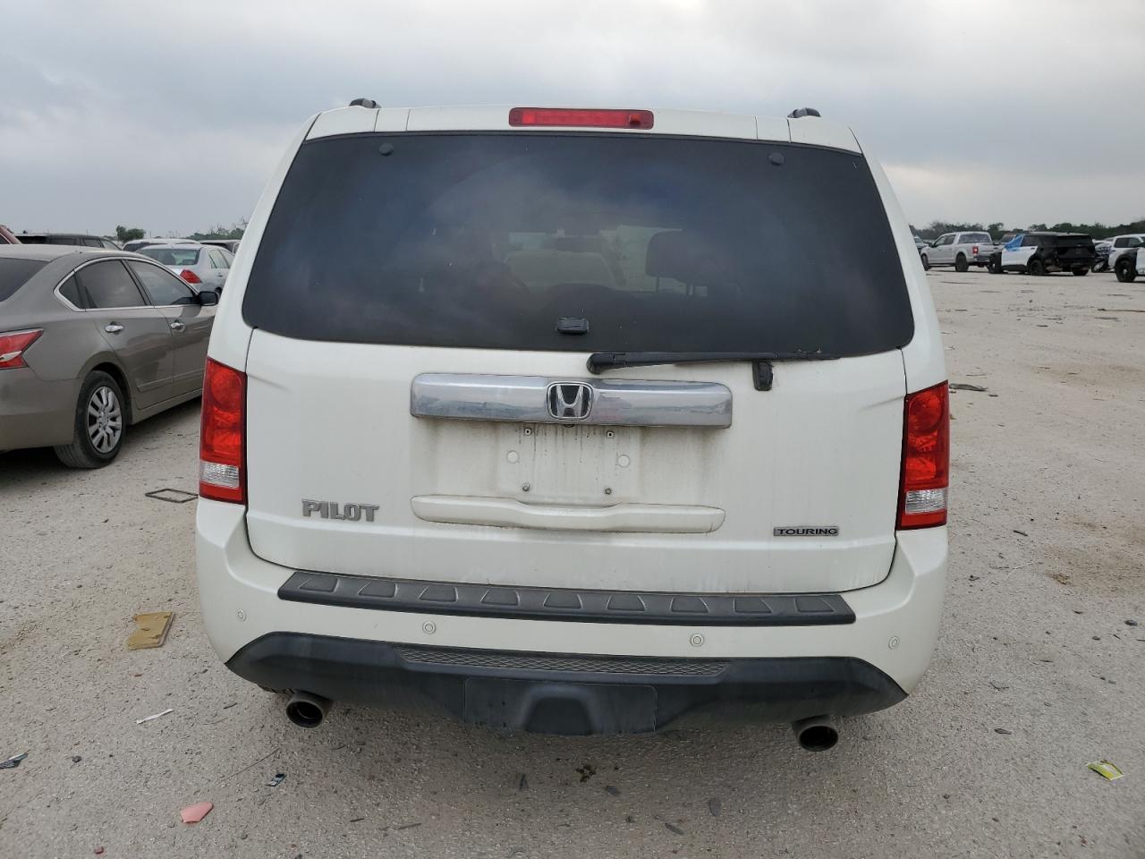 5FNYF3H97FB024294 2015 Honda Pilot Touring