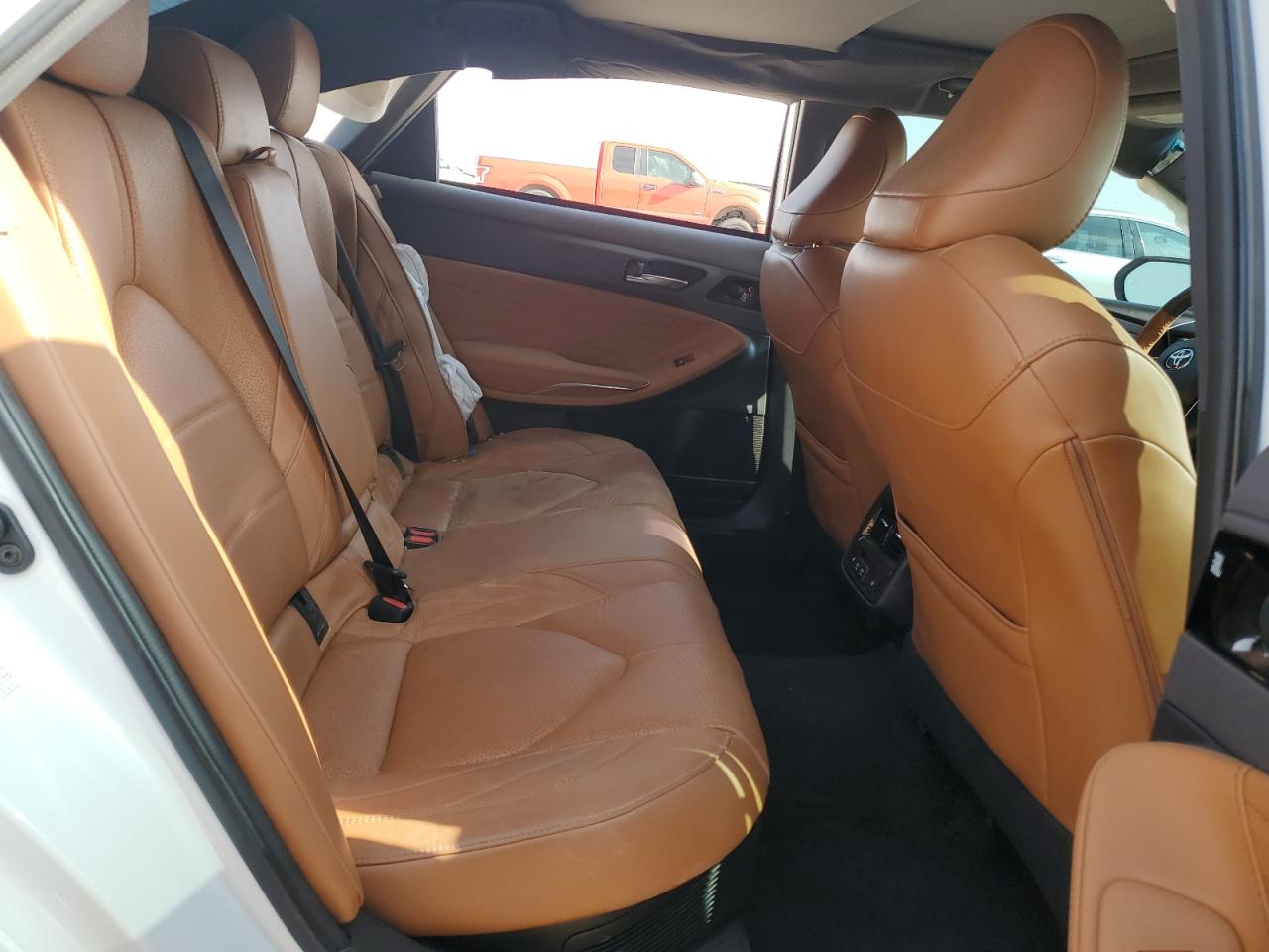 4T1B21FB3KU010398 2019 Toyota Avalon Xle