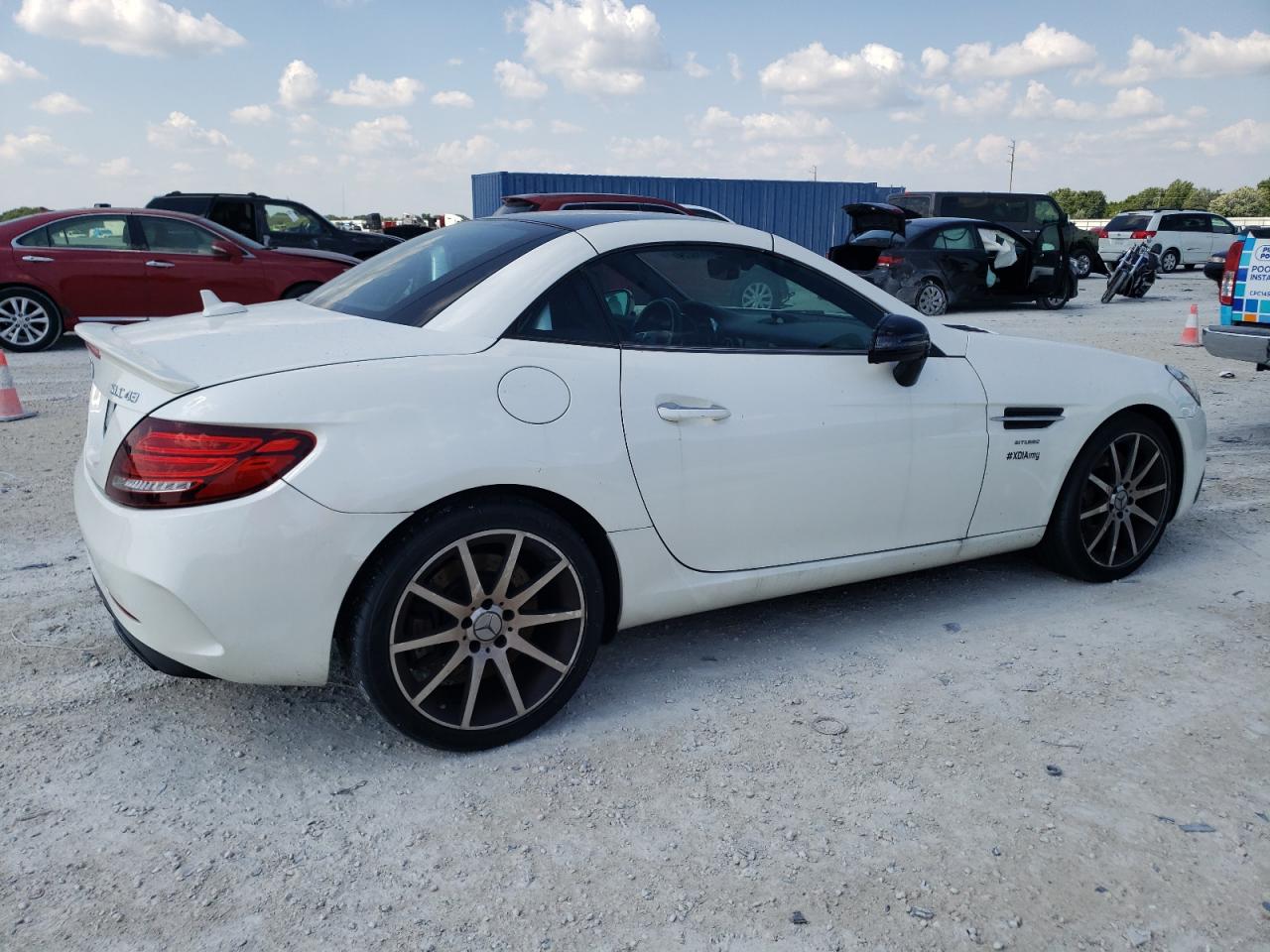 WDDPK6GA8HF133842 2017 Mercedes-Benz Slc 43 Amg