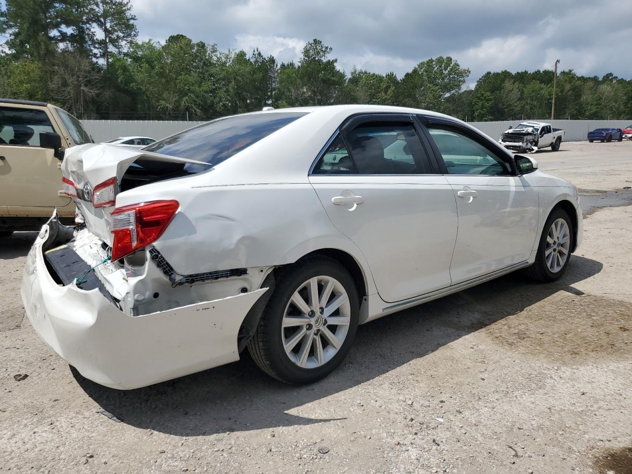 4T1BF1FK3EU397642 2014 Toyota Camry L