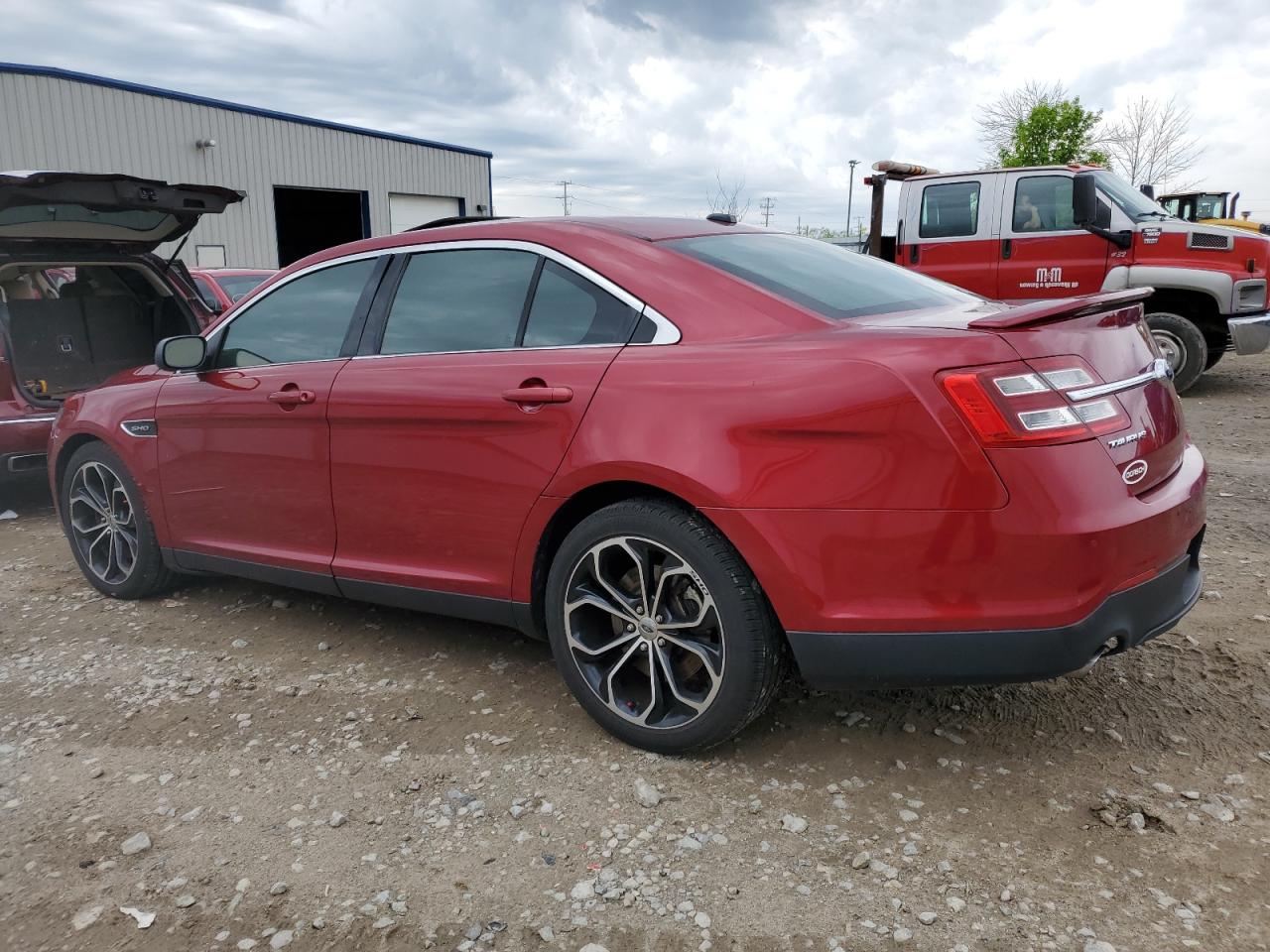 1FAHP2KT7EG110422 2014 Ford Taurus Sho