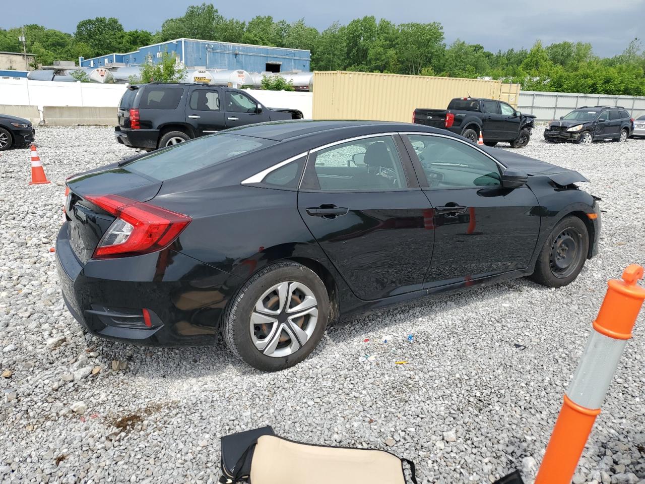 19XFC2F50JE020676 2018 Honda Civic Lx