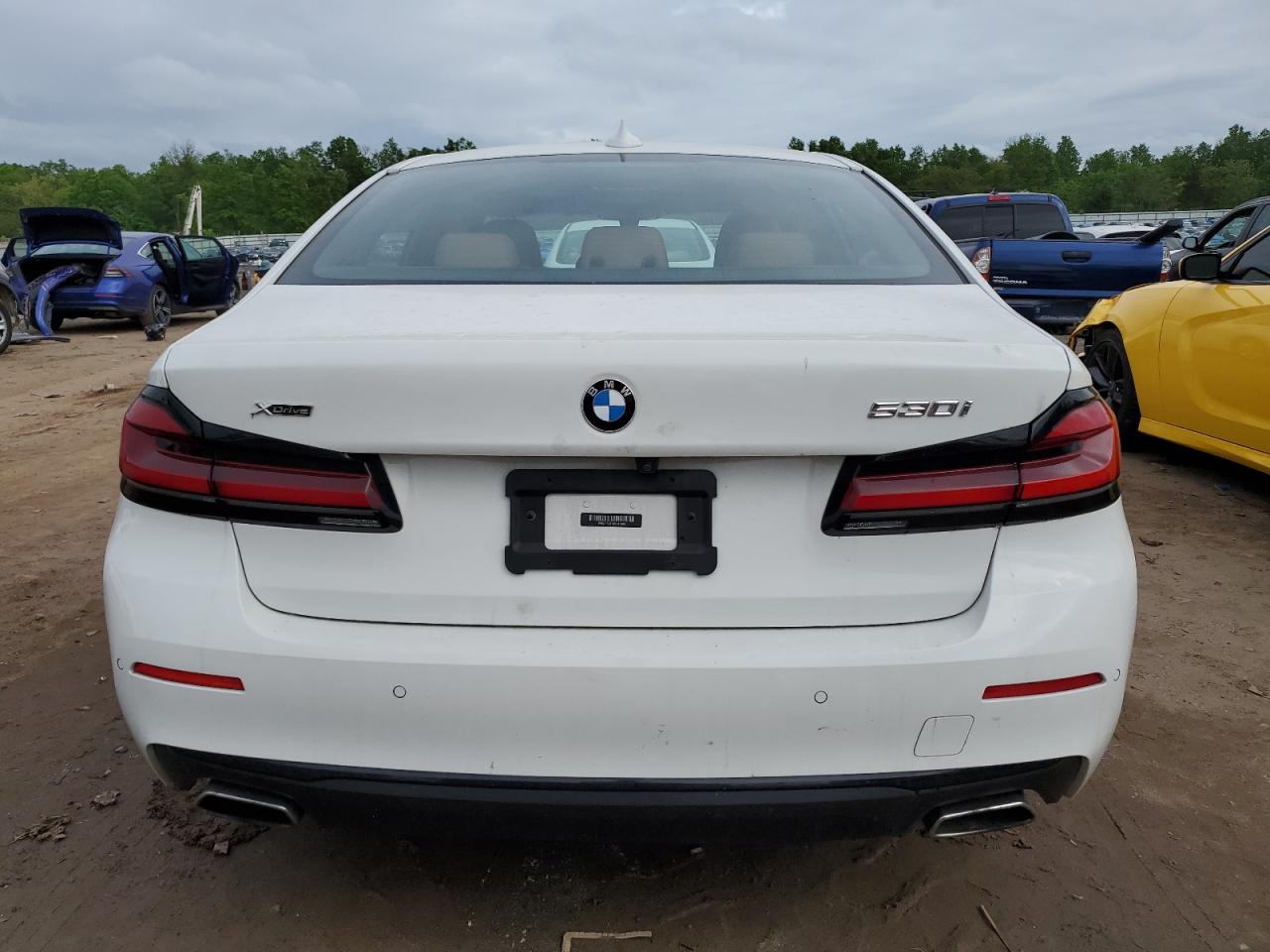 WBA13BJ01MCF17303 2021 BMW 530 Xi