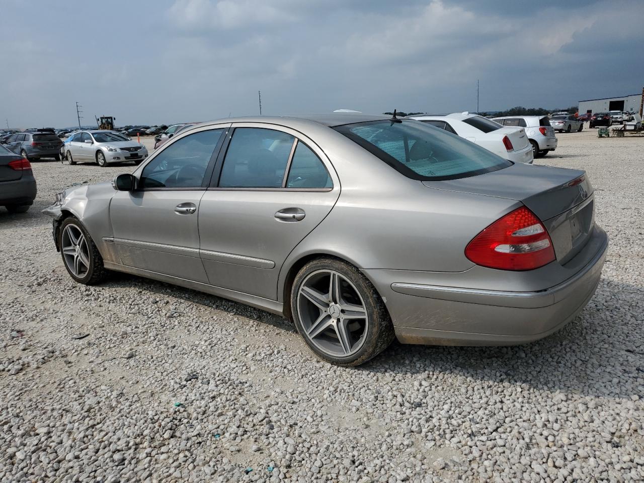 WDBUF65JX3A163949 2003 Mercedes-Benz E 320