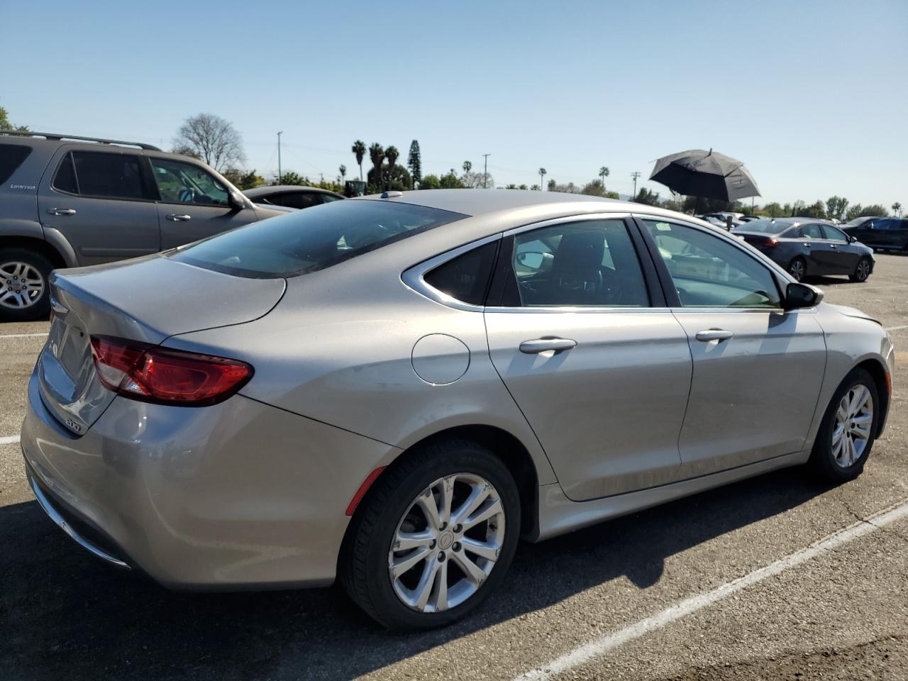 1C3CCCAB4FN671239 2015 Chrysler 200 Limited