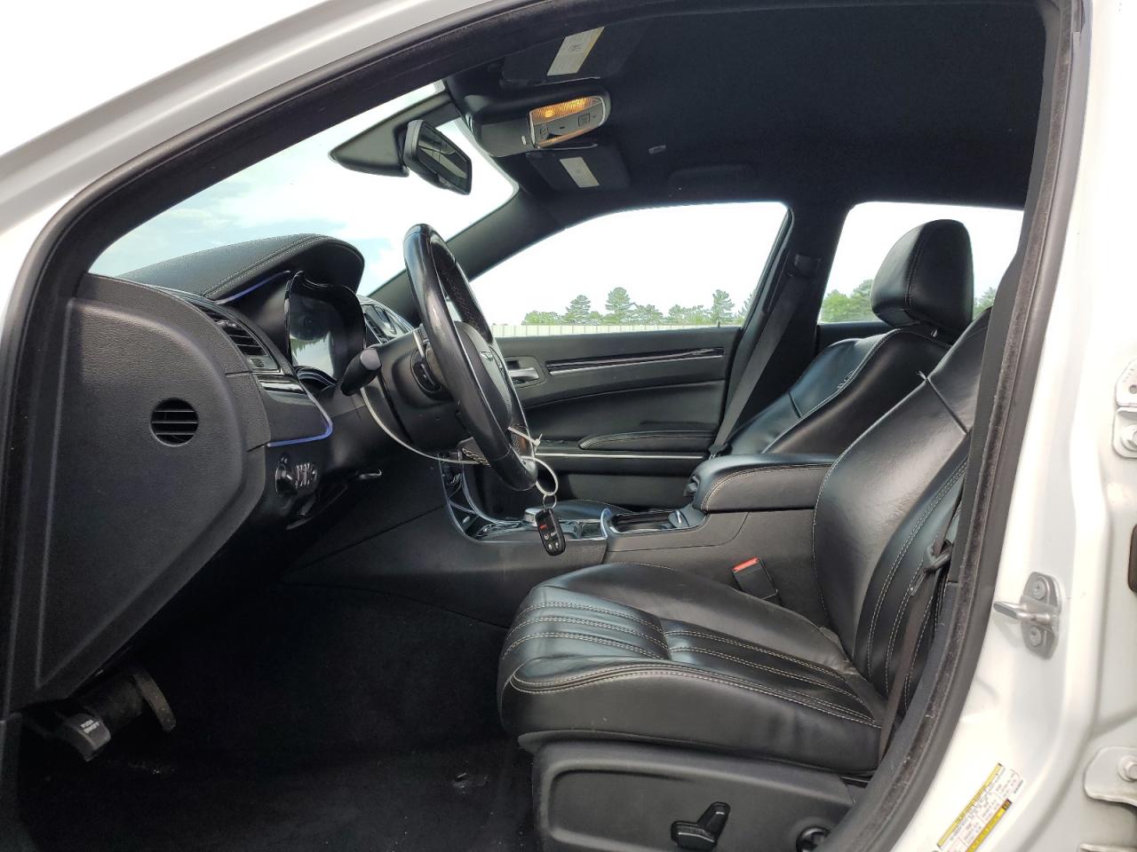 2C3CCAGG0KH648602 2019 Chrysler 300 S