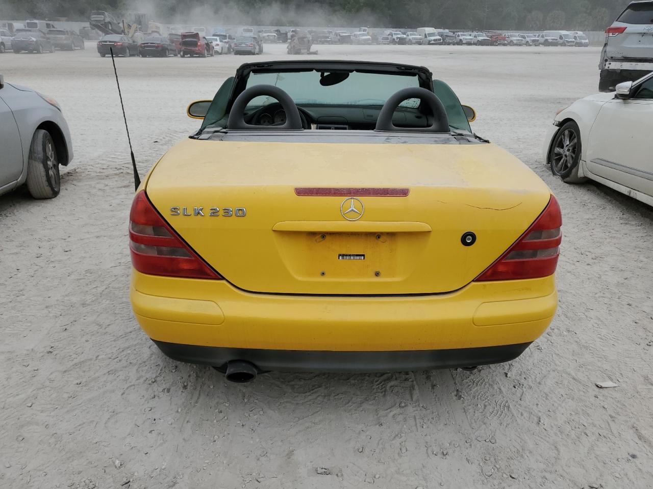 WDBKK47F9YF145338 2000 Mercedes-Benz Slk 230 Kompressor