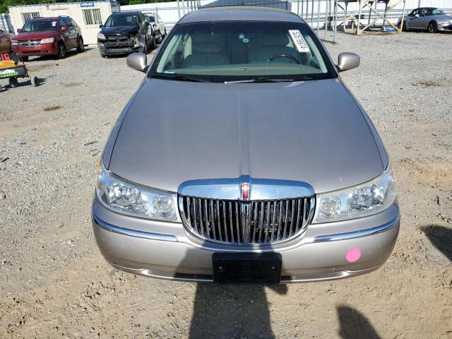 2002 Lincoln Town Car Signature VIN: 1LNHM82W32Y654403 Lot: 52879974