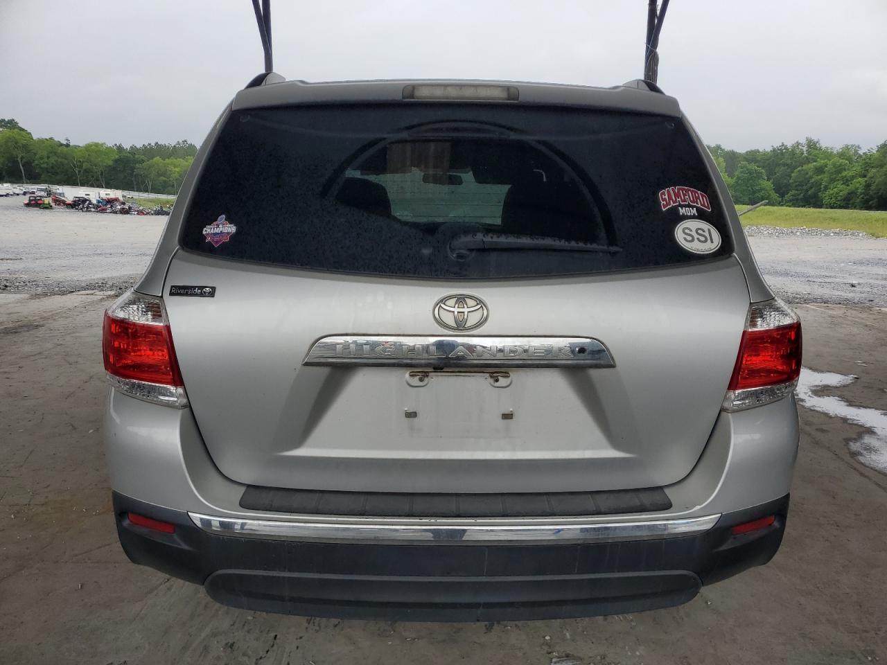 5TDZK3EH8CS065519 2012 Toyota Highlander Base