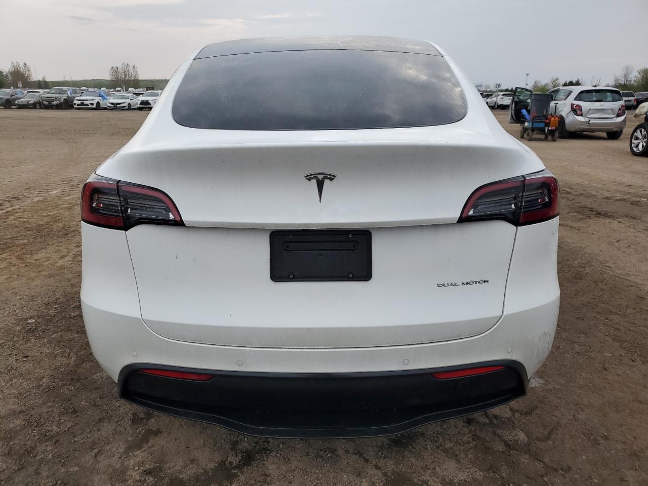 7SAYGDEE5PF585117 2023 Tesla Model Y