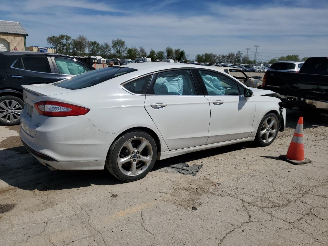 3FA6P0HD8GR153013 2016 Ford Fusion Se