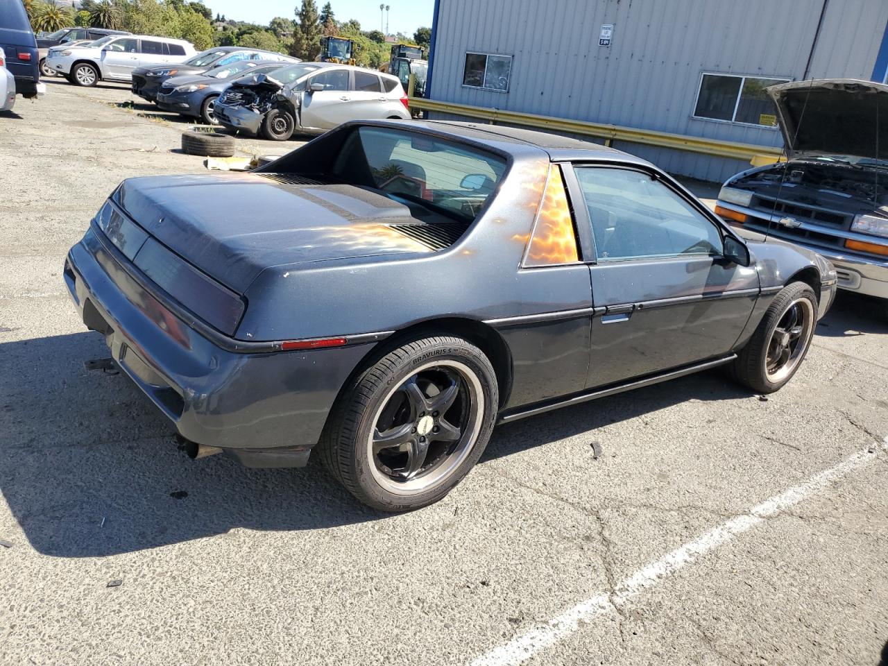 1G2PE1195JP213607 1988 Pontiac Fiero