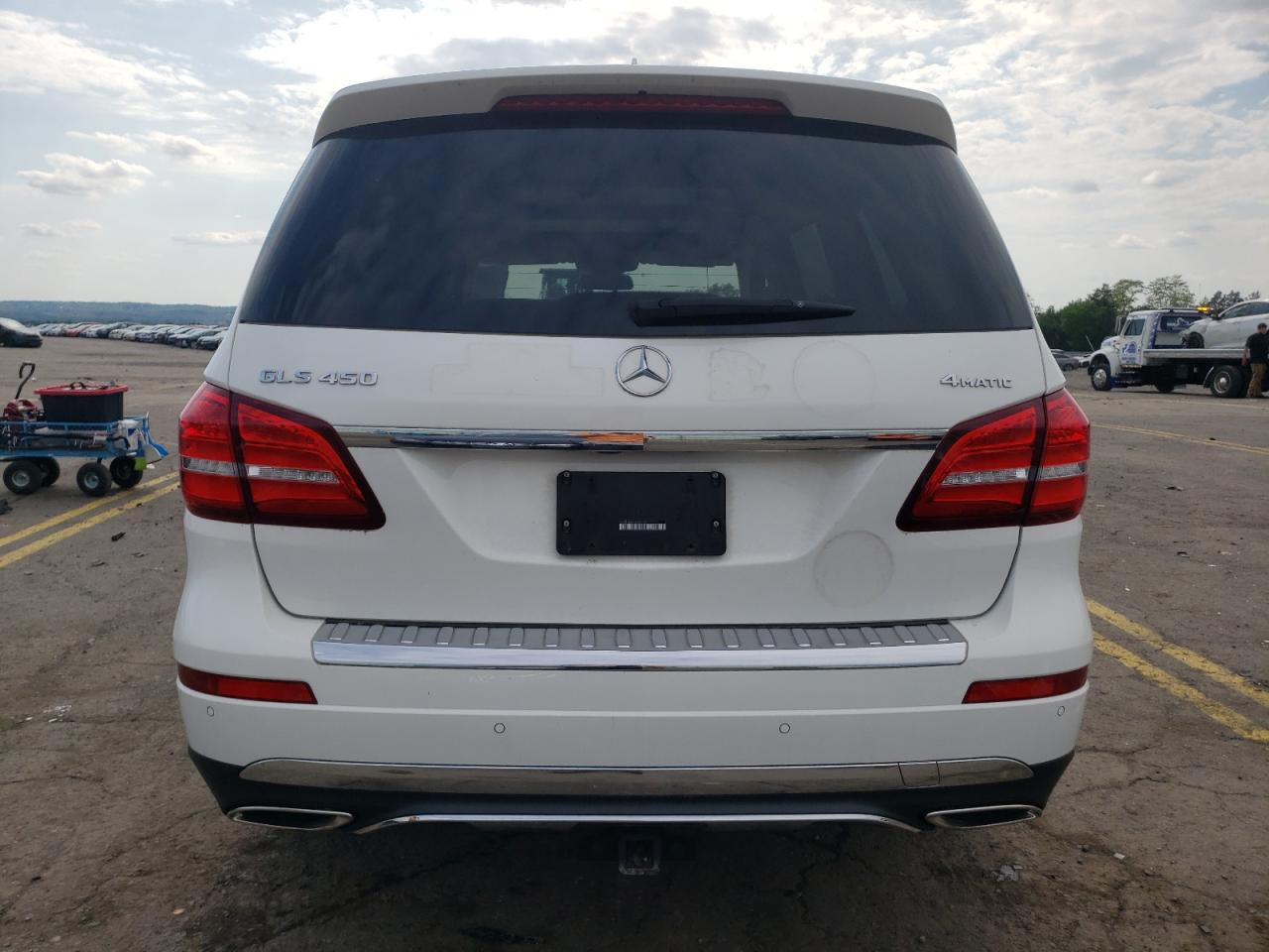 4JGDF6EE6JB054797 2018 Mercedes-Benz Gls 450 4Matic