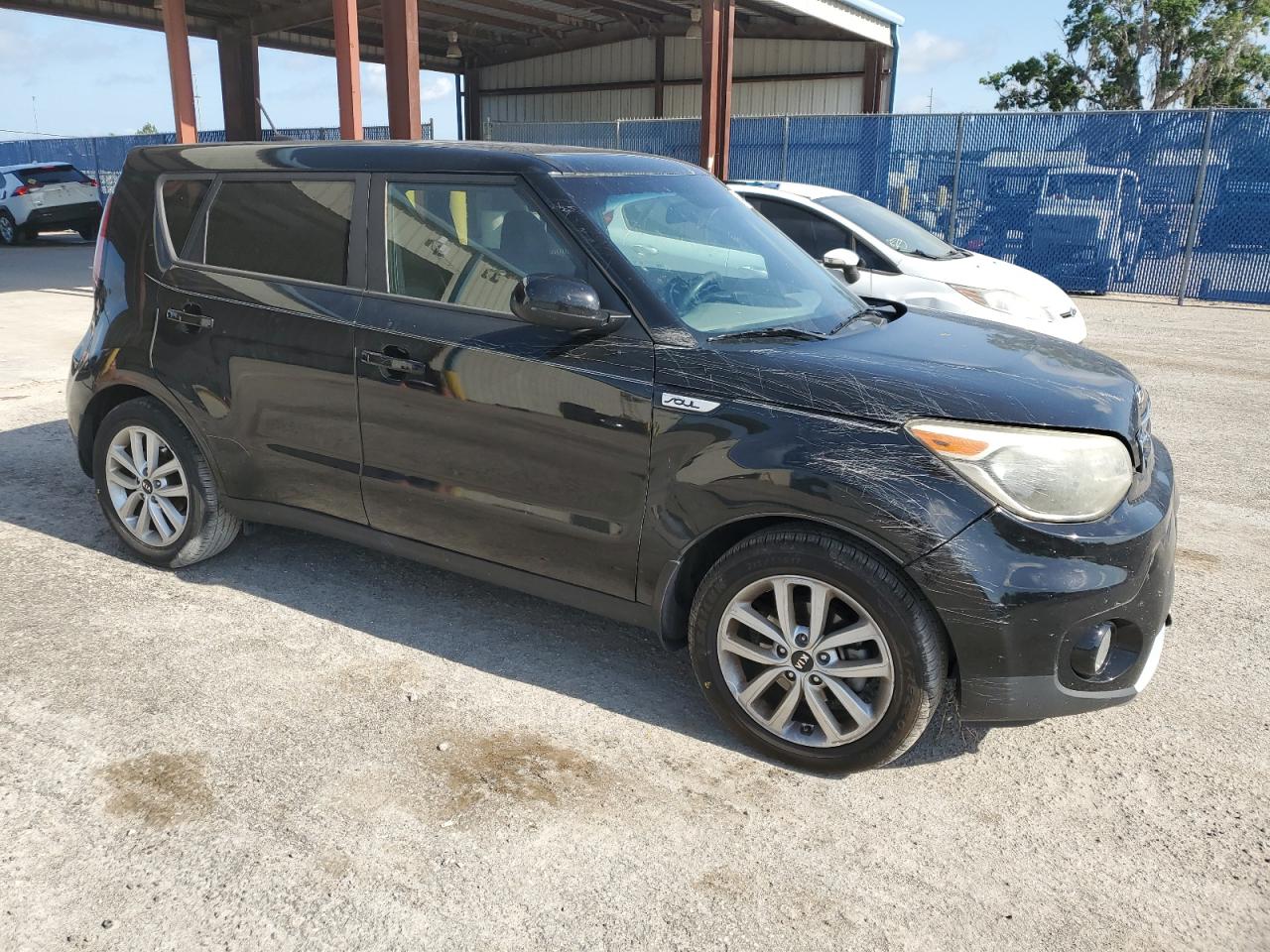 KNDJP3A57J7588841 2018 Kia Soul +