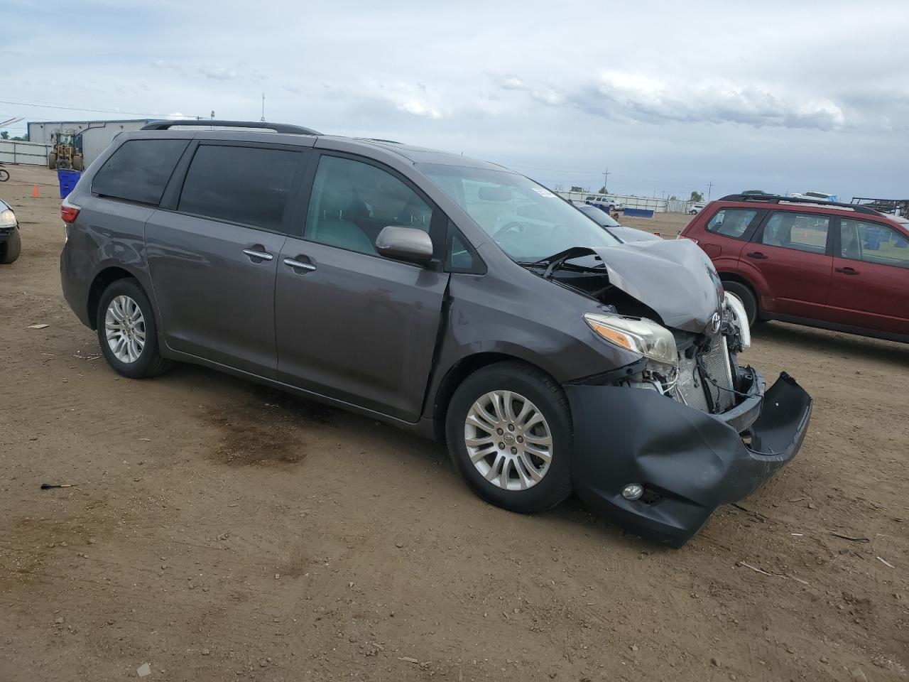 5TDYK3DC8GS711245 2016 Toyota Sienna Xle