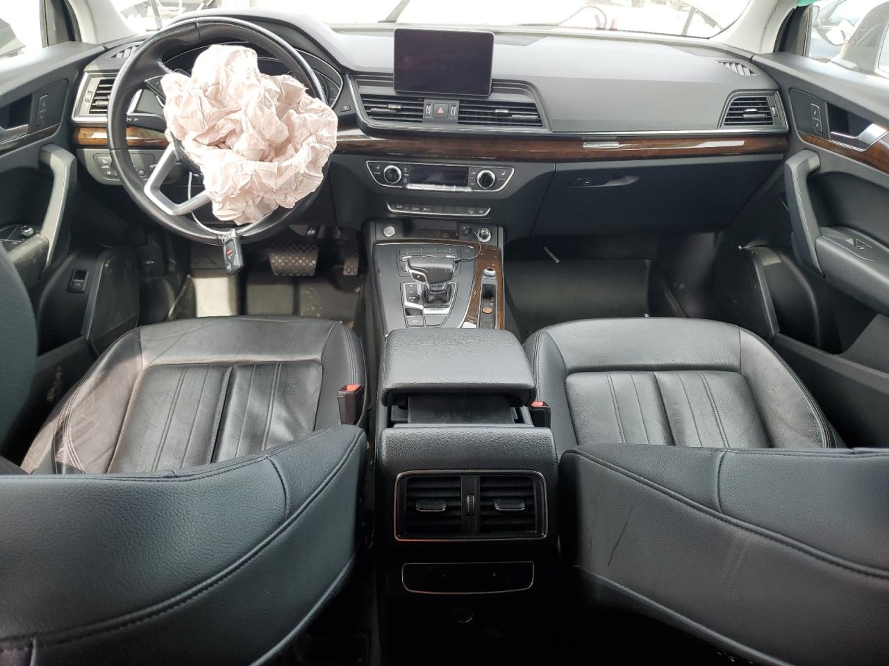 WA1ANAFY1K2128354 2019 Audi Q5 Premium