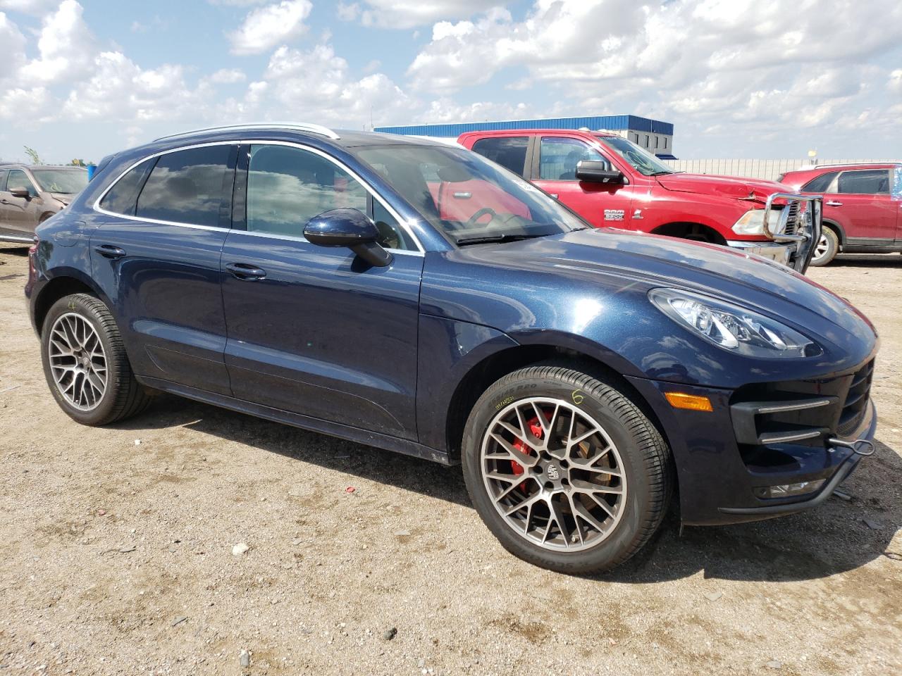 2018 Porsche Macan Turbo vin: WP1AF2A50JLB70737