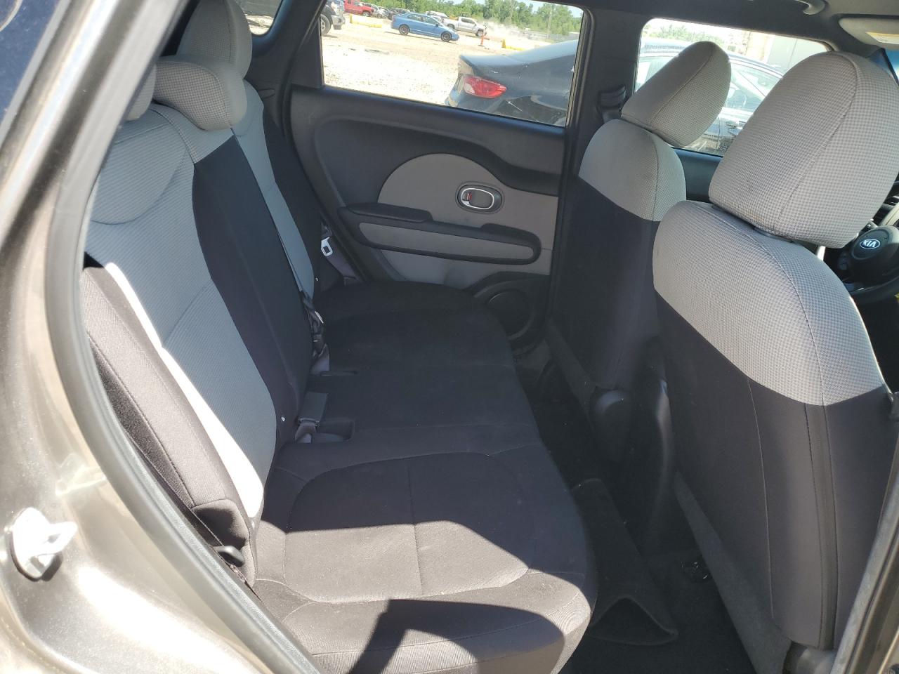 KNDJN2A2XF7136217 2015 Kia Soul