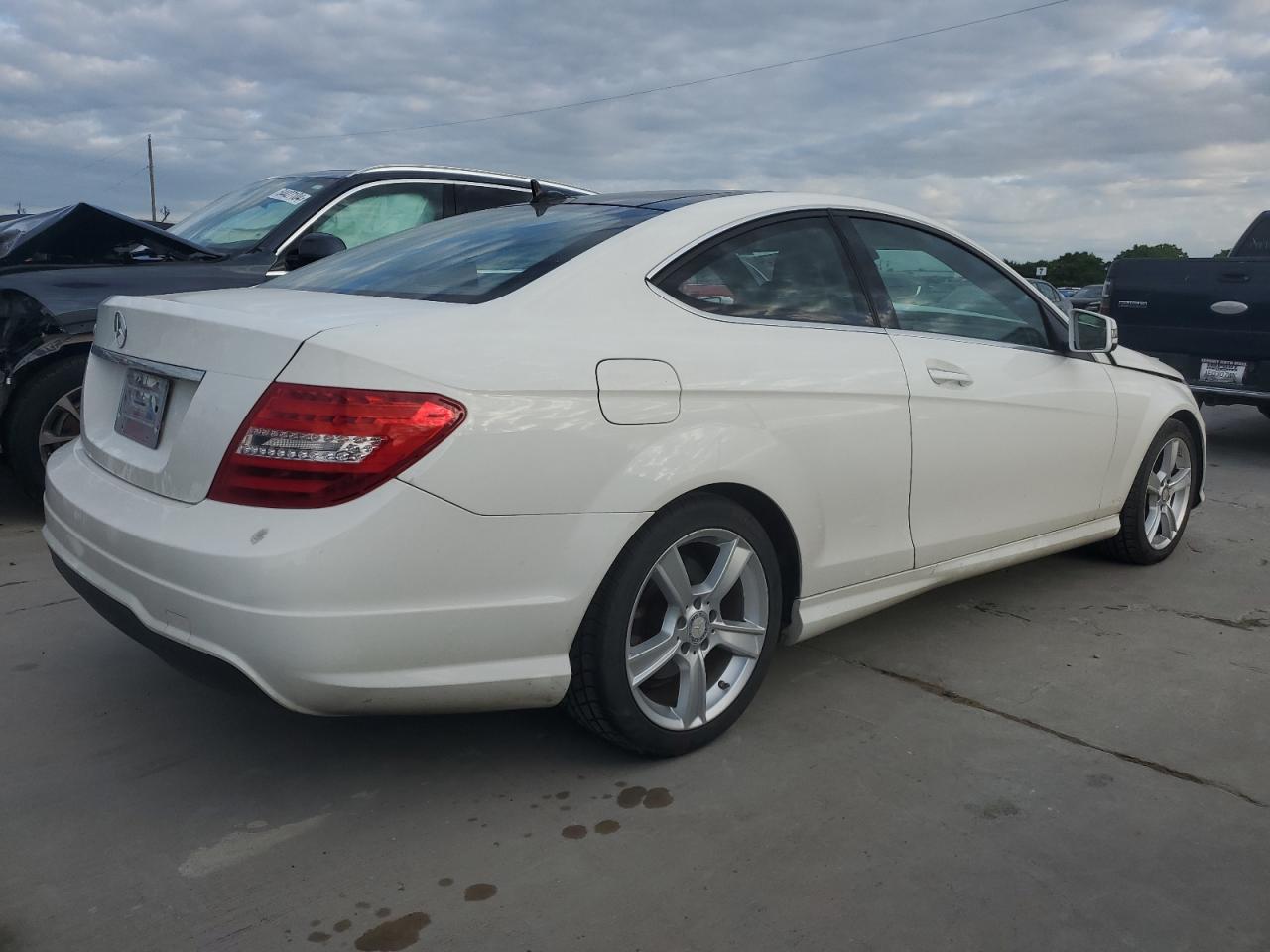 WDDGJ4HB6EG257869 2014 Mercedes-Benz C 250