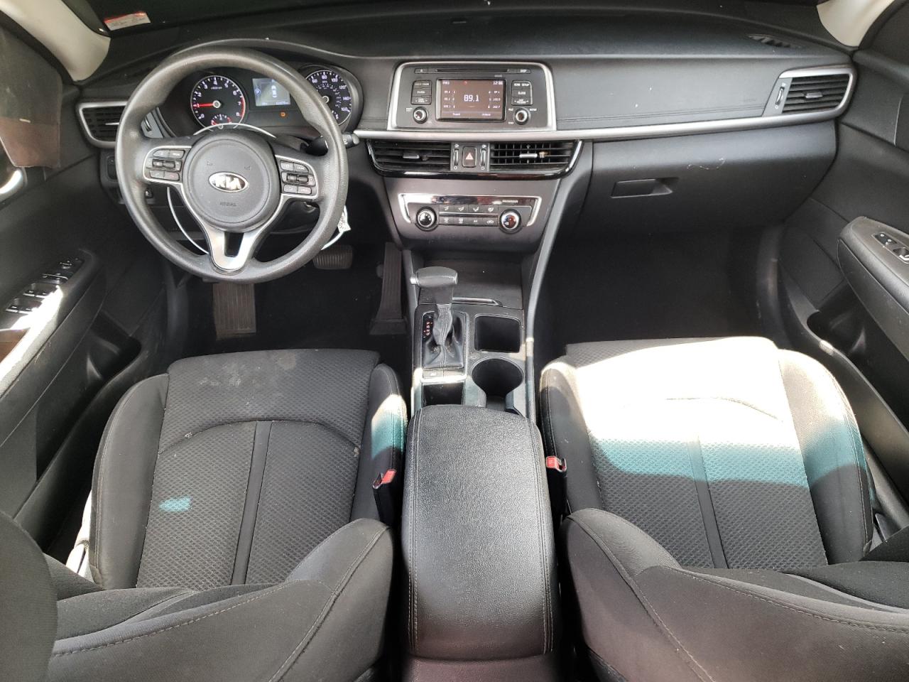 5XXGT4L31HG165679 2017 Kia Optima Lx