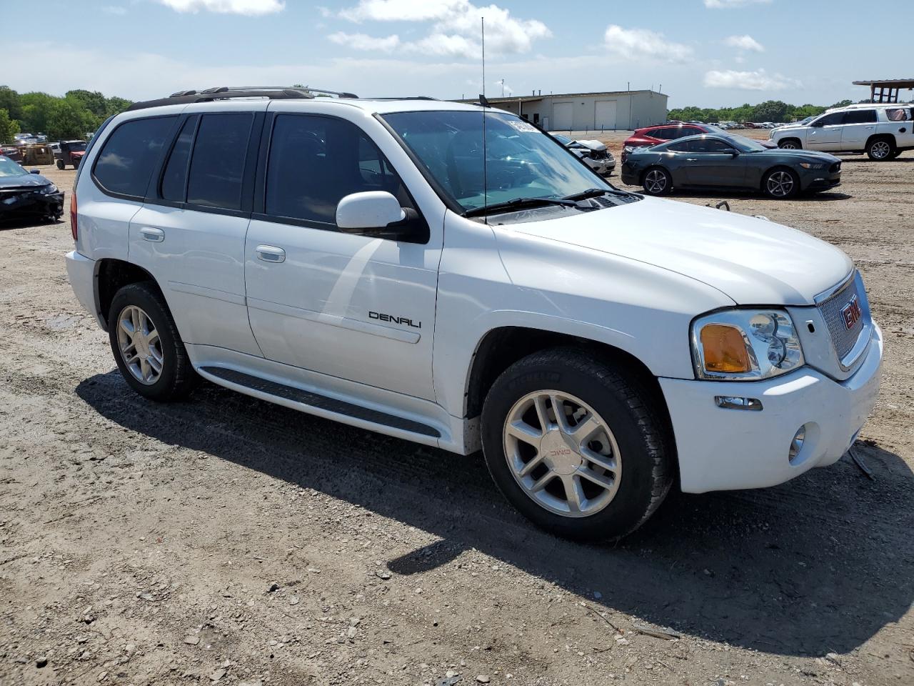 1GKES63M072122765 2007 GMC Envoy Denali