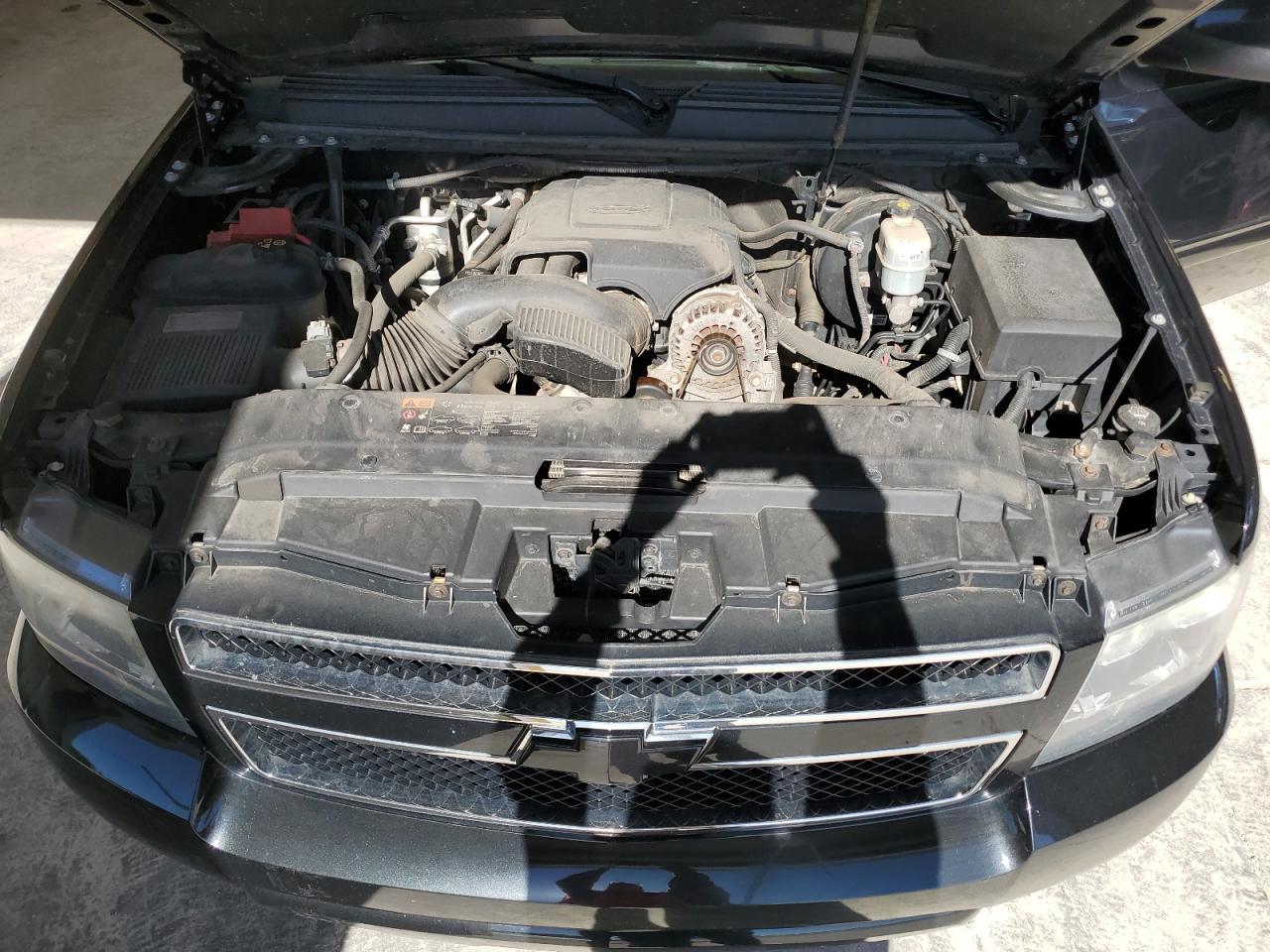 1GNSKBE06BR377719 2011 Chevrolet Tahoe K1500 Lt