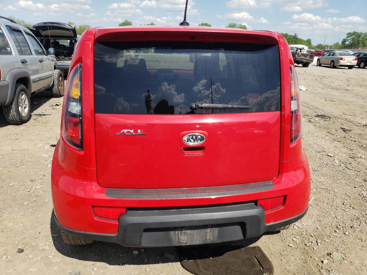 KNDJT2A28A7123481 2010 Kia Soul +