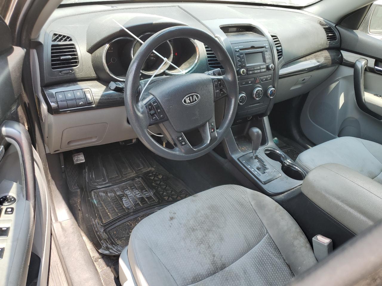 5XYKT4A21CG260266 2012 Kia Sorento Base