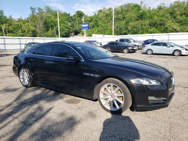 VIN SAJWJ1CD5H8W04718 2017 Jaguar XJ no.4