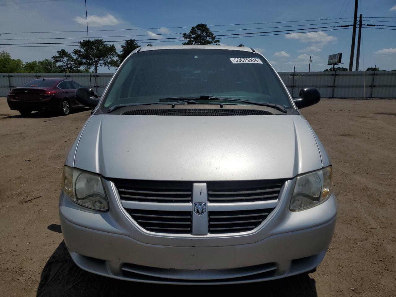 1D4GP45R05B358139 2005 Dodge Caravan Sxt