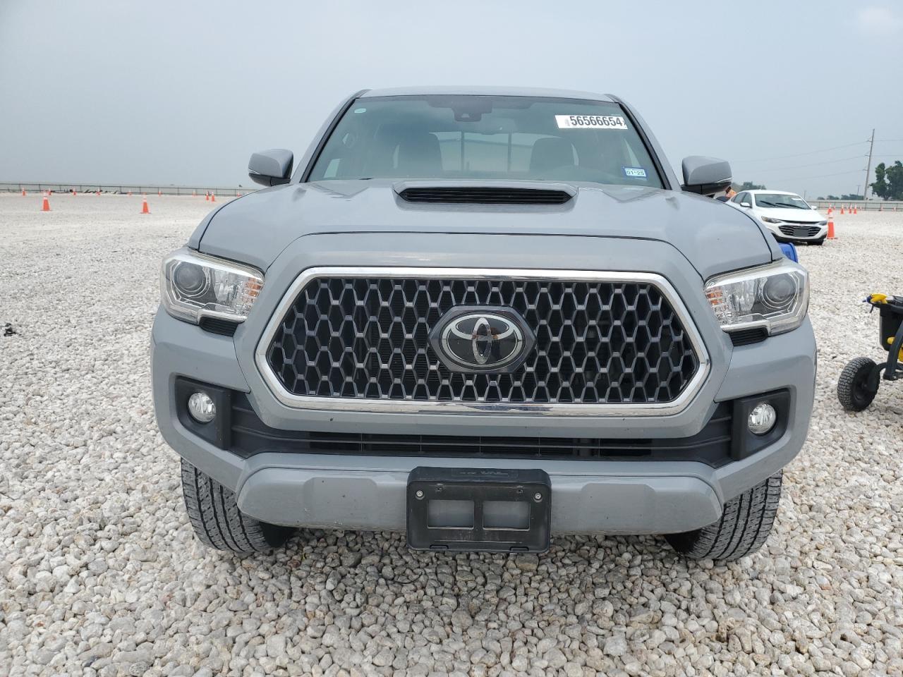 5TFAZ5CN2JX059297 2018 Toyota Tacoma Double Cab