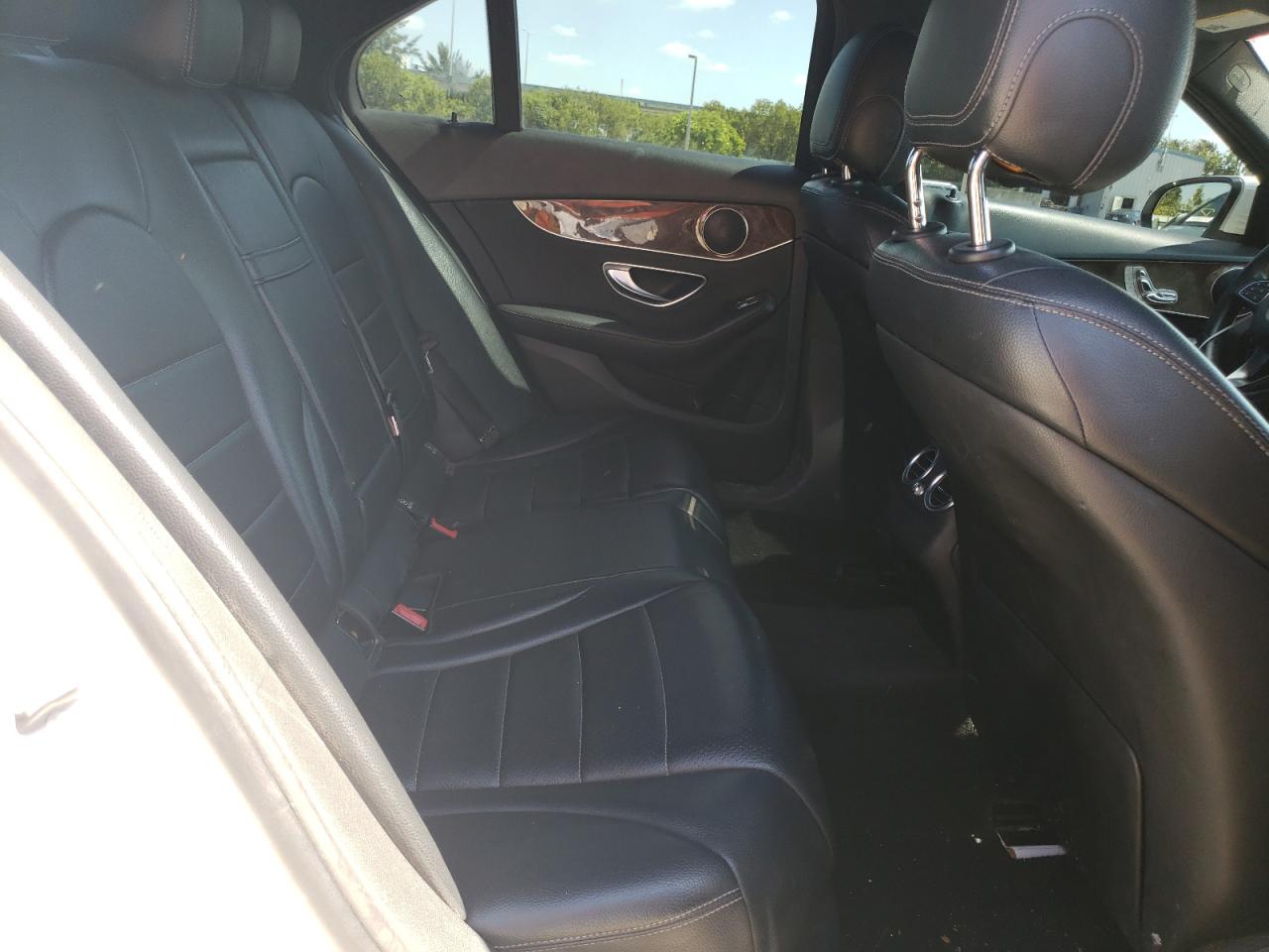 55SWF4JB5JU237732 2018 Mercedes-Benz C 300
