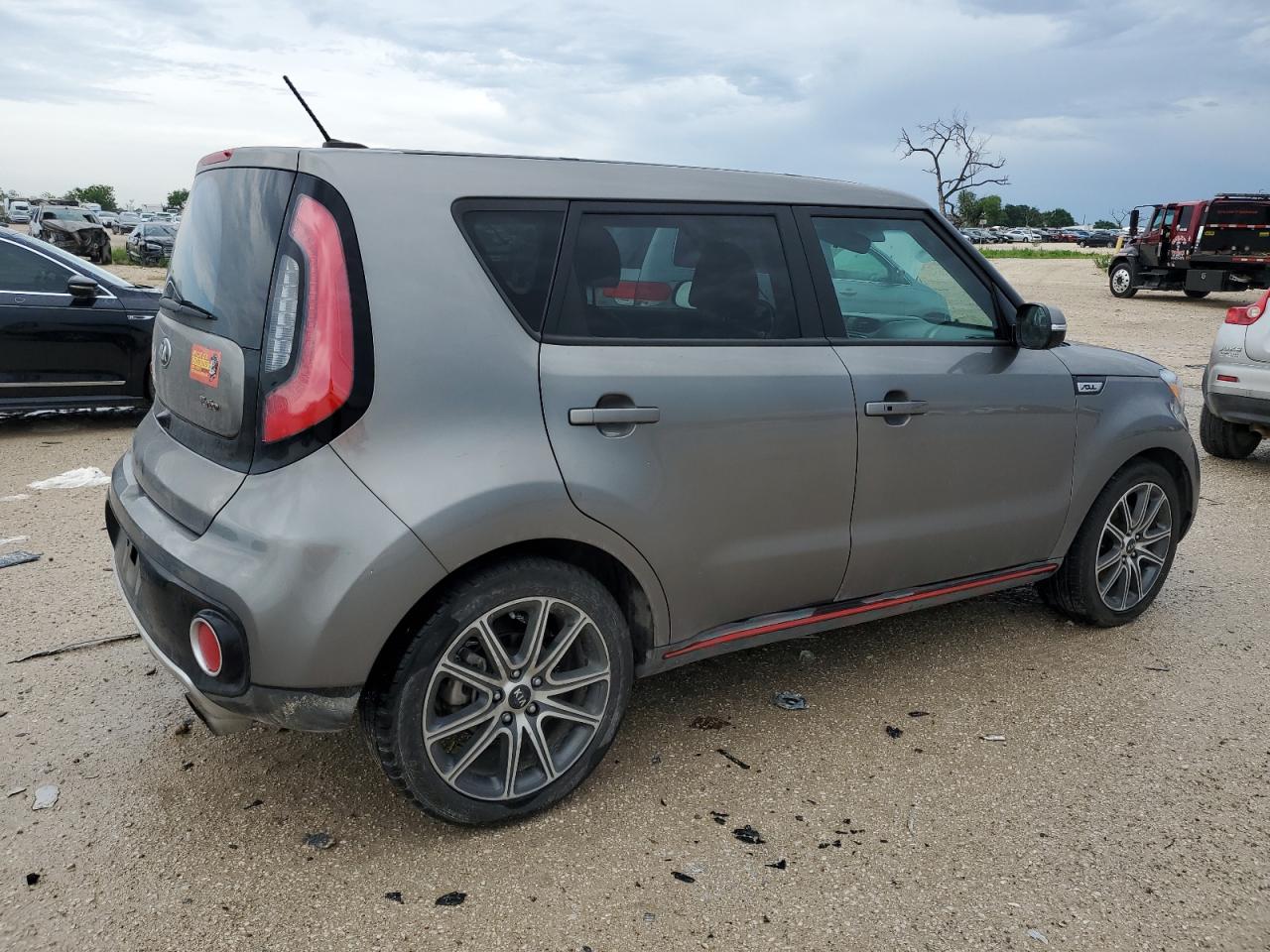 KNDJX3AA5K7661073 2019 Kia Soul !