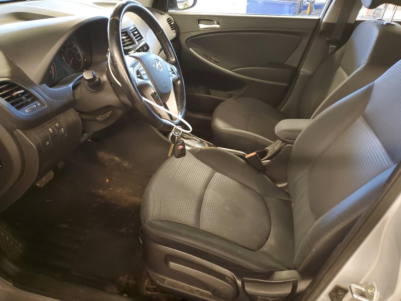 KMHCU5AE3FU205625 2015 Hyundai Accent Gls