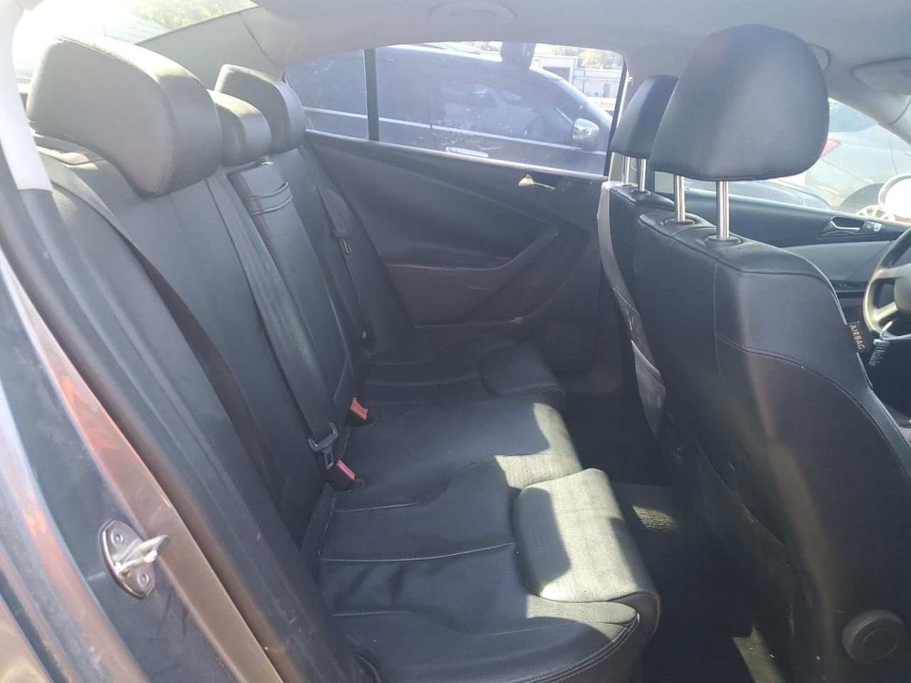 WVWAK73C07E160714 2007 Volkswagen Passat 2.0T