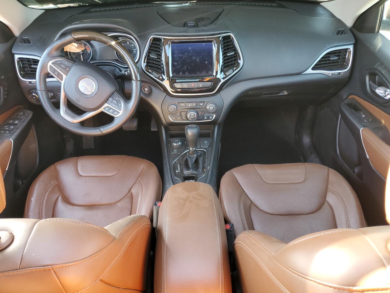 1C4PJMJX3KD382924 2019 Jeep Cherokee Overland