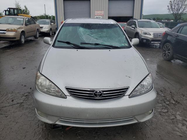 2005 Toyota Camry Le VIN: 4T1BF30K75U093329 Lot: 54922954