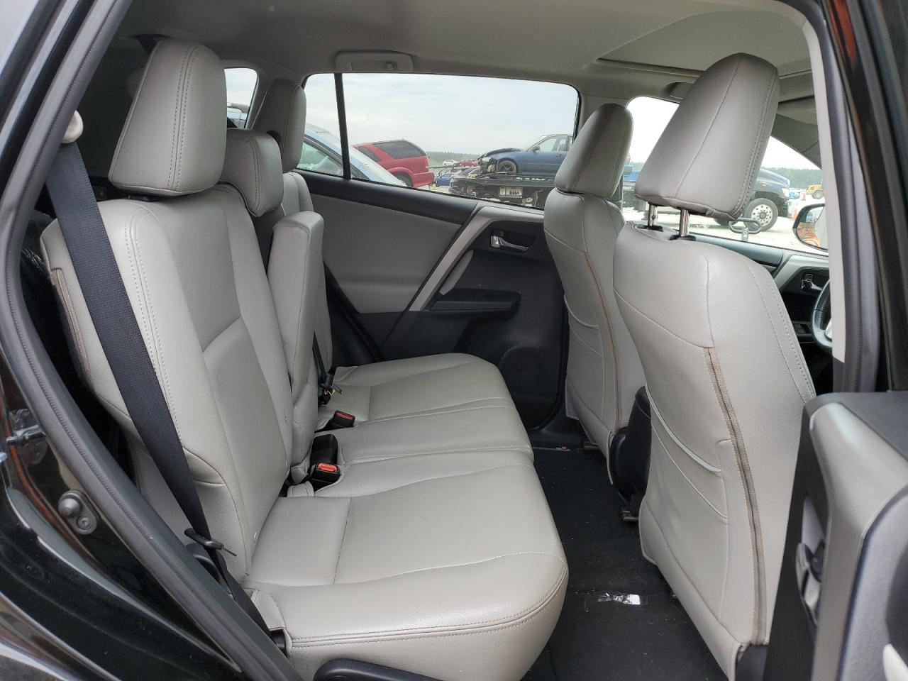 2T3WFREVXHW326428 2017 Toyota Rav4 Xle