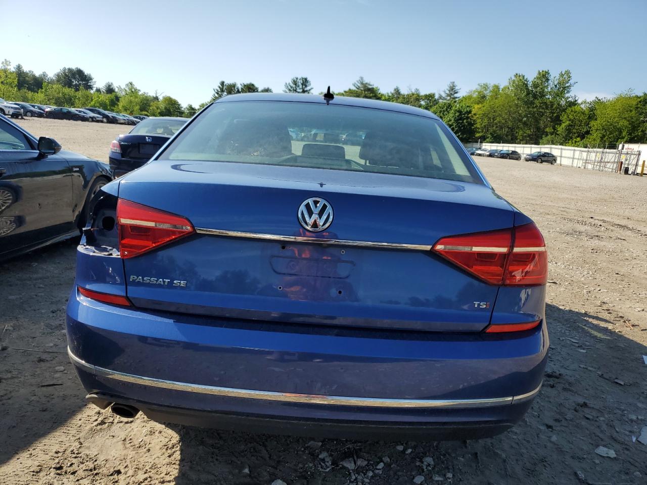 1VWBT7A30GC059928 2016 Volkswagen Passat Se