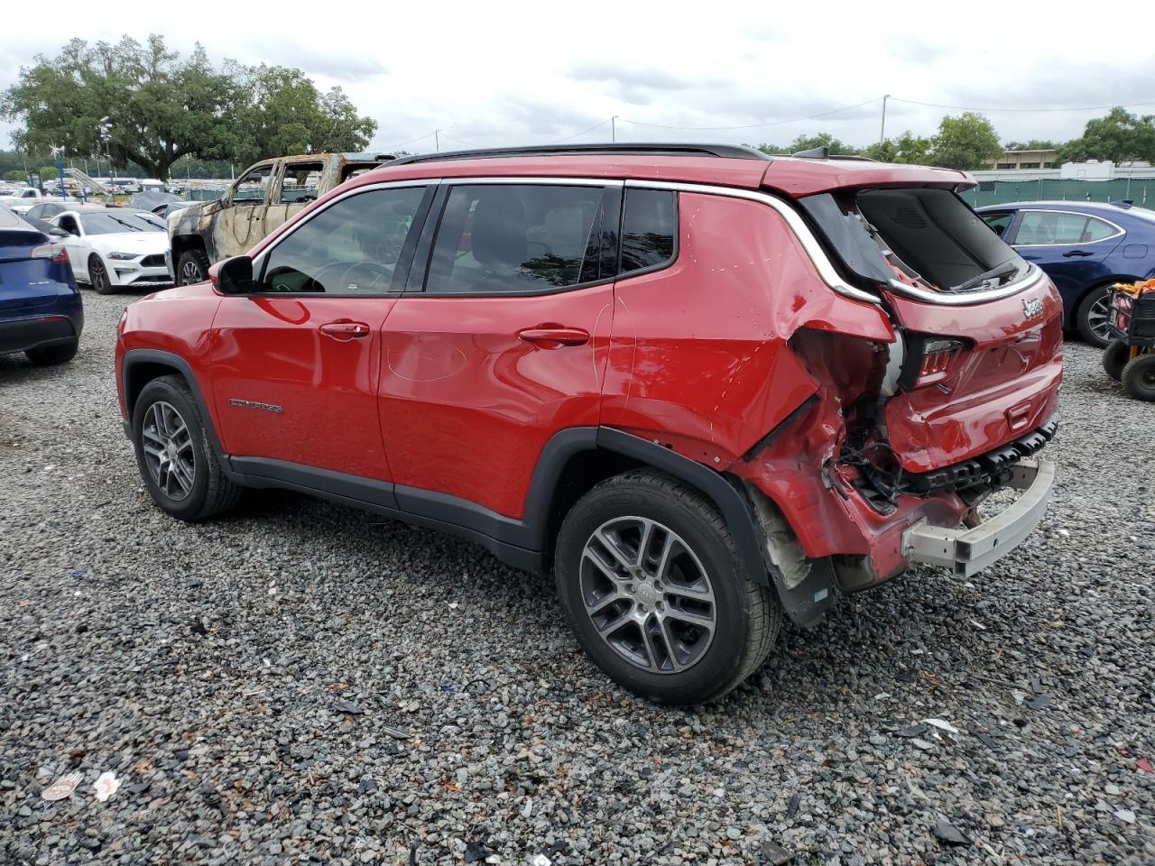 3C4NJCBBXJT462329 2018 Jeep Compass Latitude