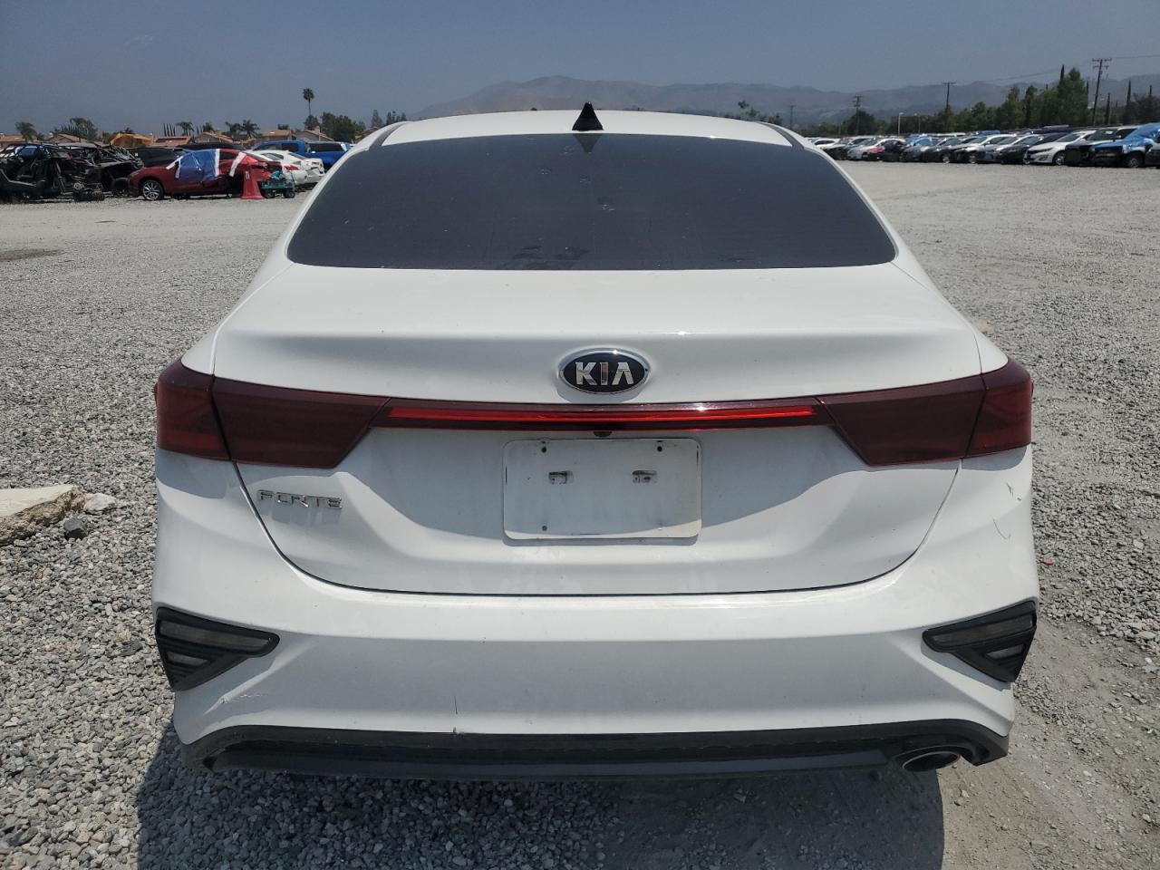 3KPF24AD0ME403681 2021 Kia Forte Fe