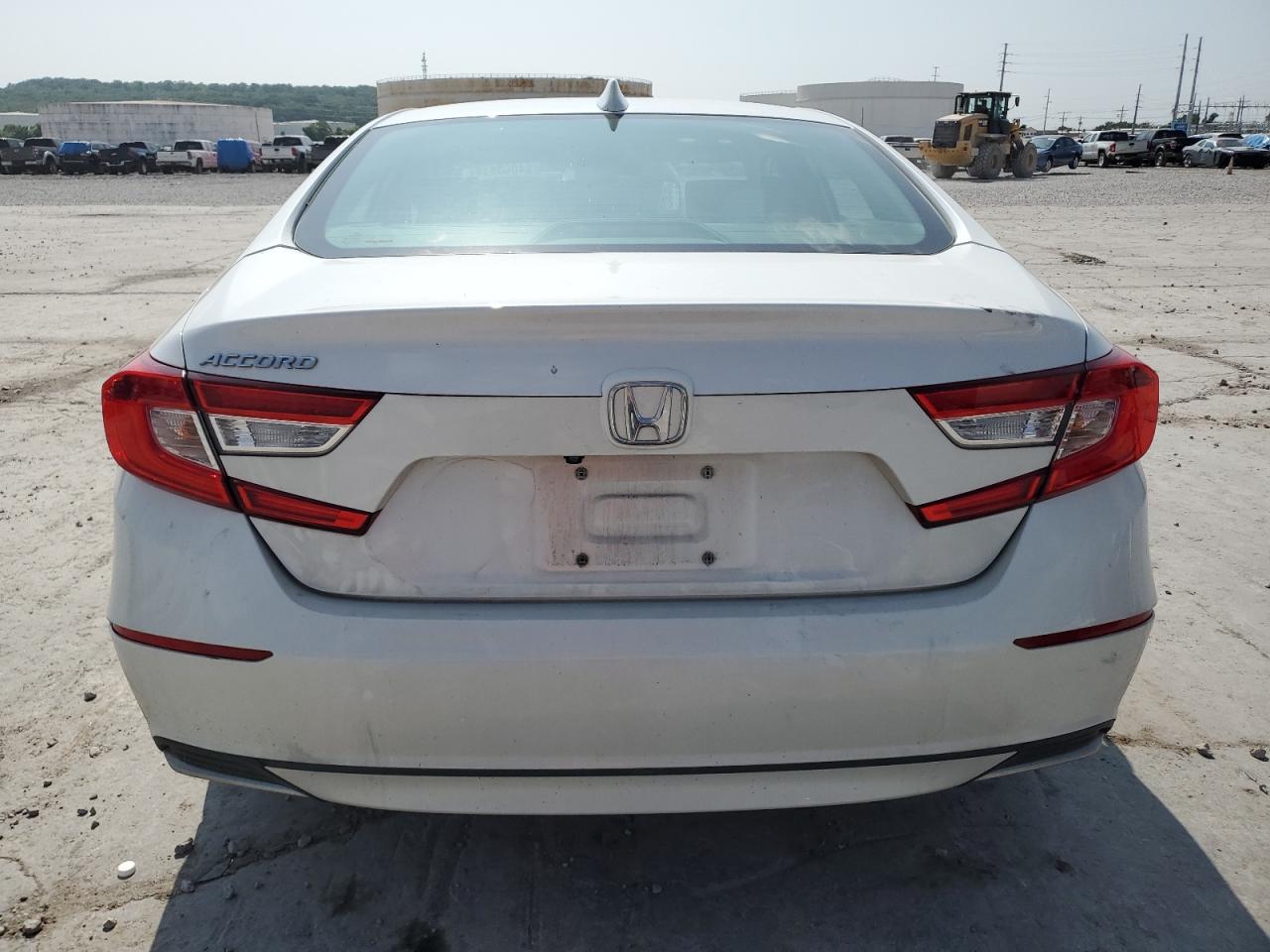 1HGCV1F11JA052853 2018 Honda Accord Lx