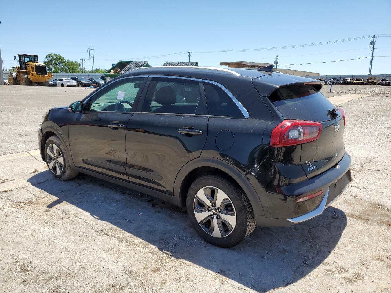 KNDCC3LCXJ5128150 2018 Kia Niro Ex