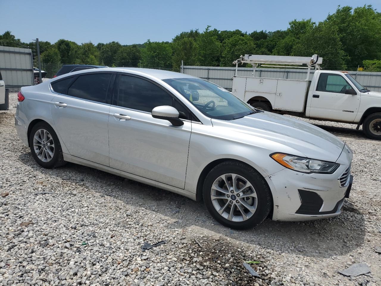 3FA6P0HD2KR275164 2019 Ford Fusion Se